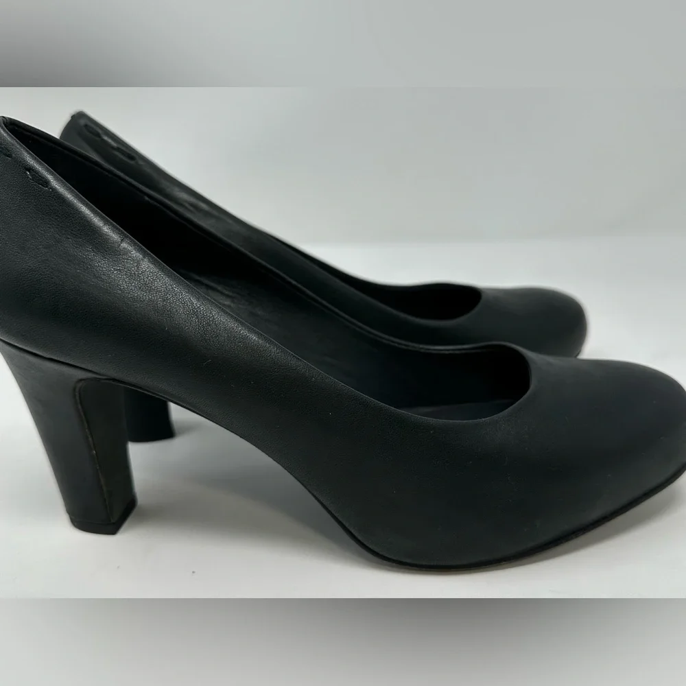Eileen Fisher Black‎ Leather 3.5